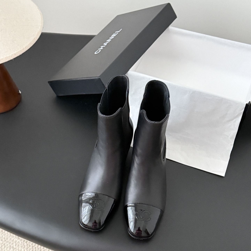 Ch**el boots